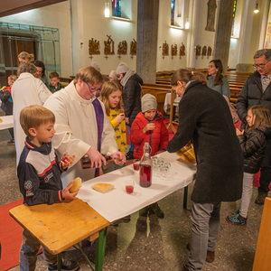 Abendmahlfeier für Kinder / Foto Haijes Am Nachmittag des Gründonnerstags fand eine Abendmahlfeier für Kinder in der Pfarrkirche statt.