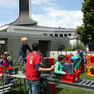Sommerbeginn mit Harfenmusik, Kindermesse und Kinderfest
