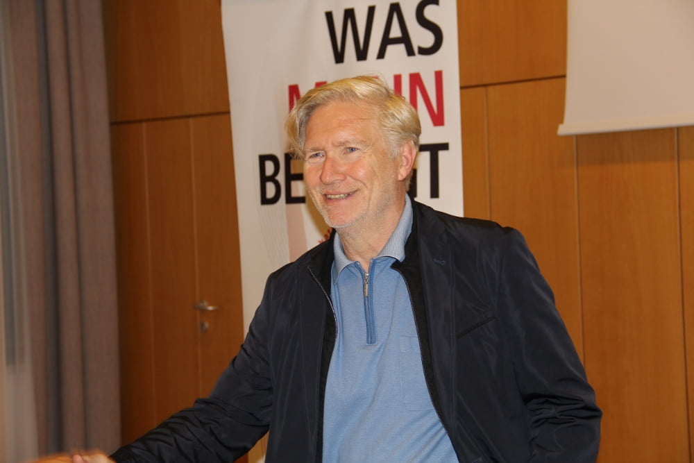 Dr. Peter Pelinka