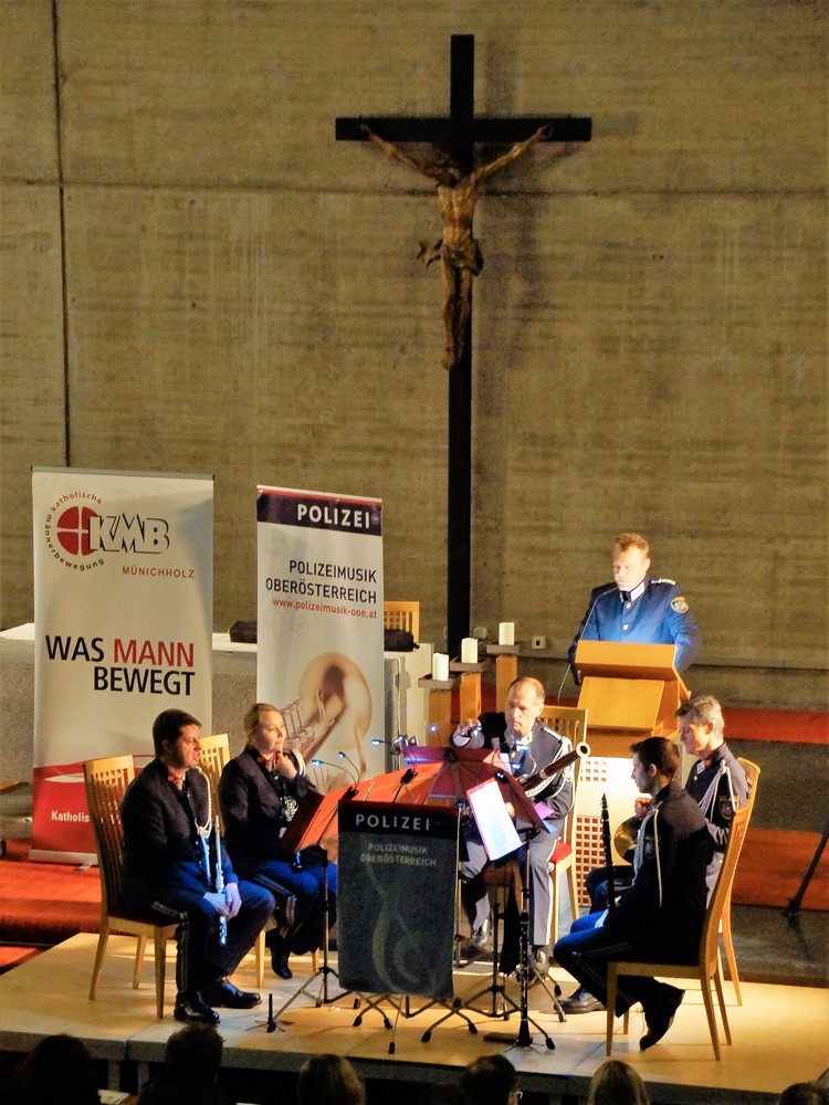 Konzert mit der OÖ Polizeiblasmusik