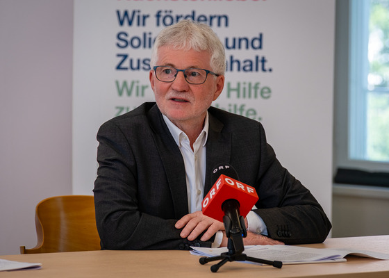 Franz Kehrer, MAS, (64) wird im Sommer 2025 nach 12,5 Jahren als Direktor der Caritas Ober?sterreich in Pension gehen.