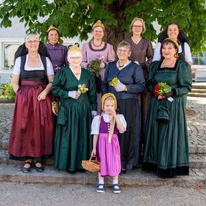 Goldhaubenfrauen