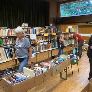 Bücherflohmarkt
