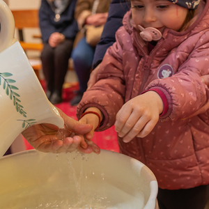 Abendmahlfeier für Kinder / Foto Haijes Am Nachmittag des Gründonnerstags fand eine Abendmahlfeier für Kinder in der Pfarrkirche statt.