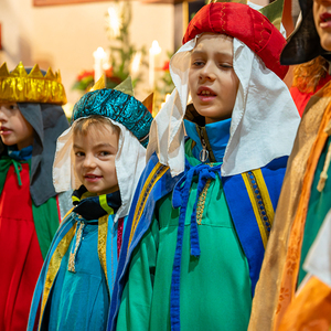 Festlicher Sternsinger-Gottesdienst am Dreikönigstag zum Abschluss der Sternsingeraktion 2024